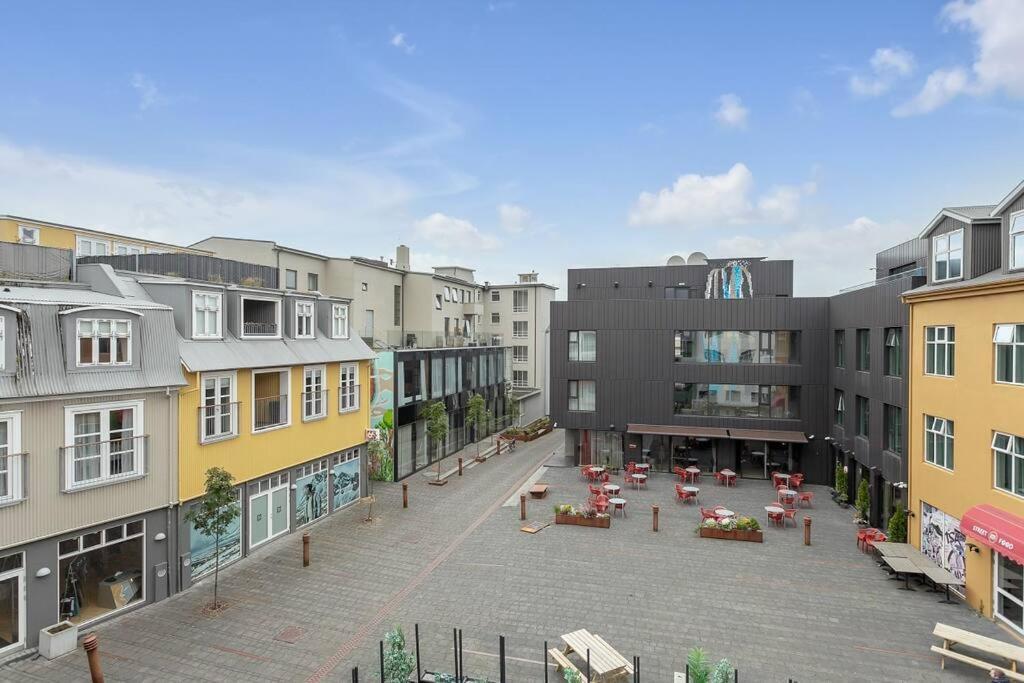 Luxury Penthous - 3 Bedroom - 2 Bath - Freeparking - Downtown Reykjavík Eksteriør bilde